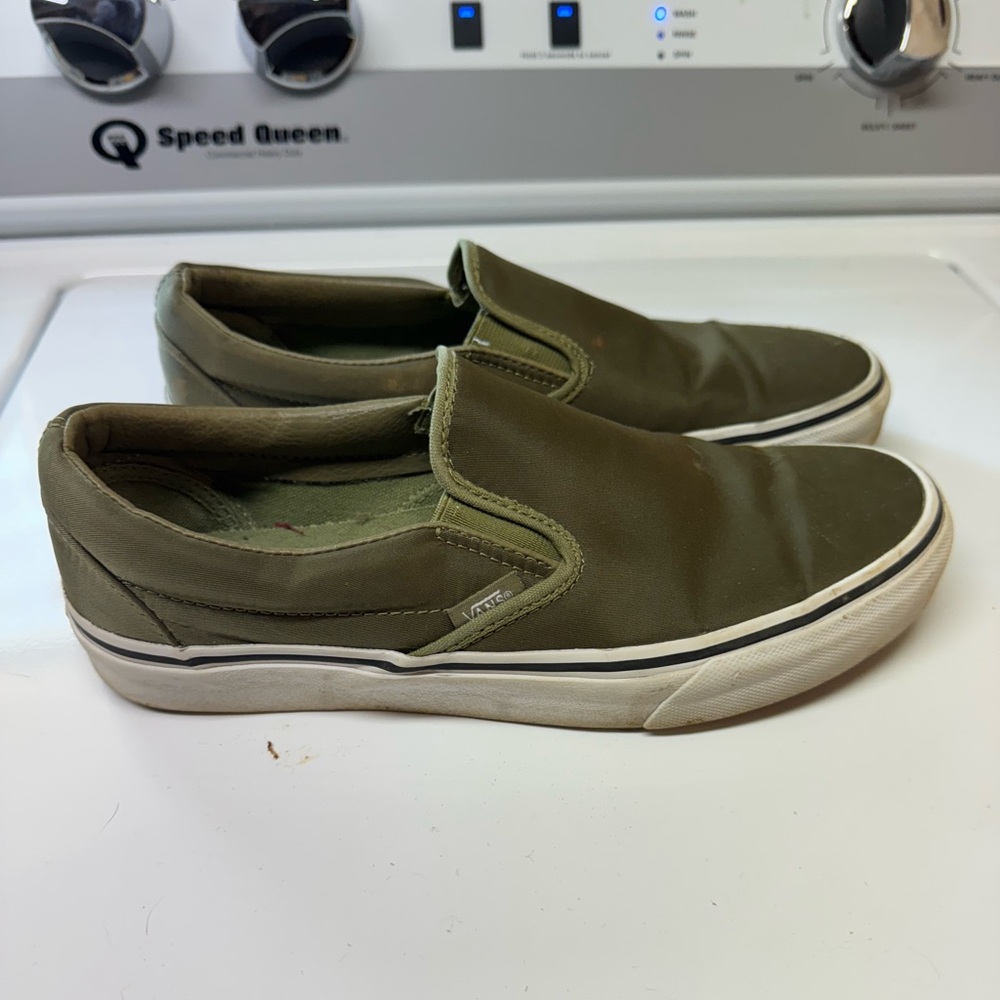 Vans Classic olive green slip on shoes M7 W8.5